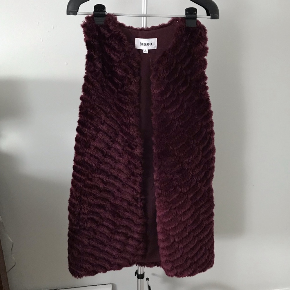 BB DAKOTA FUR VEST